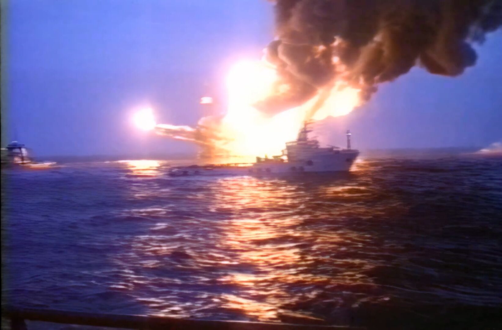 Piper-Alpha-First-Gas-Riser-Explosion